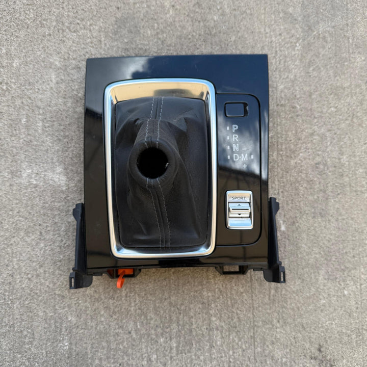 Shifter Surround, G46C66YKO, 2018, Mazda, Mazda3