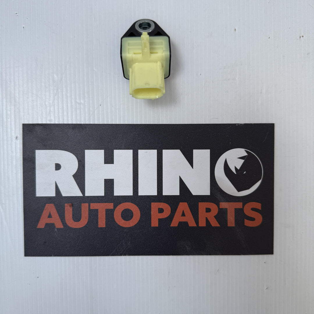 -
  
  Toyota
  Corolla
  Hybrid
  Airbag Sensor
  8983128040