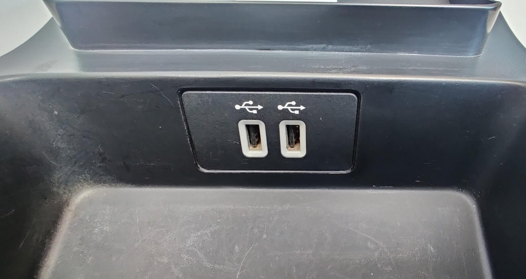 2011 -
  2022
  Ford
  Ranger
  XLT
  Center Console Switch Panel
  EB3B21045B44GD3JA6