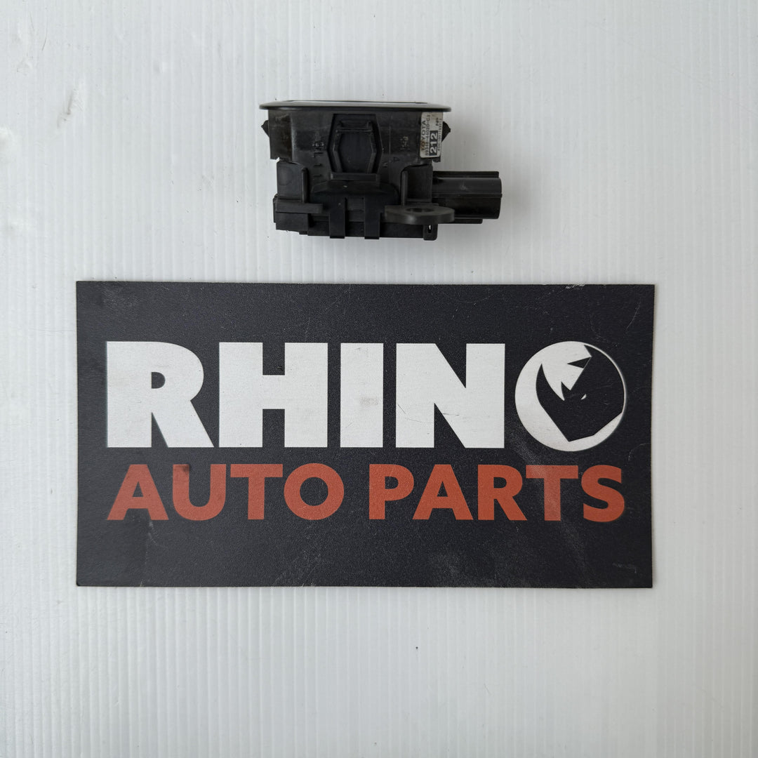 -
  
  Lexus
  GS300
  
  Rear Parking Sensor
  8934144150C3