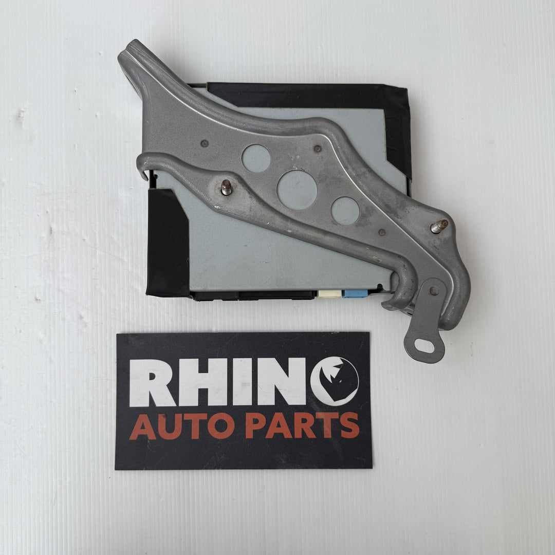 -
  
  Lexus
  GS300
  
  Parking Assistant Module
  8679230170