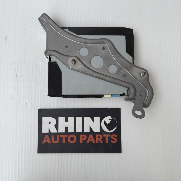 -
  
  Lexus
  GS300
  
  Parking Assistant Module
  8679230170