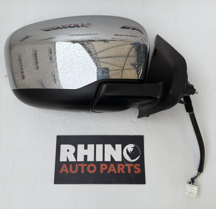 2015 -
  2021
  Nissan
  Navara
  ST
  Right Door Mirror
