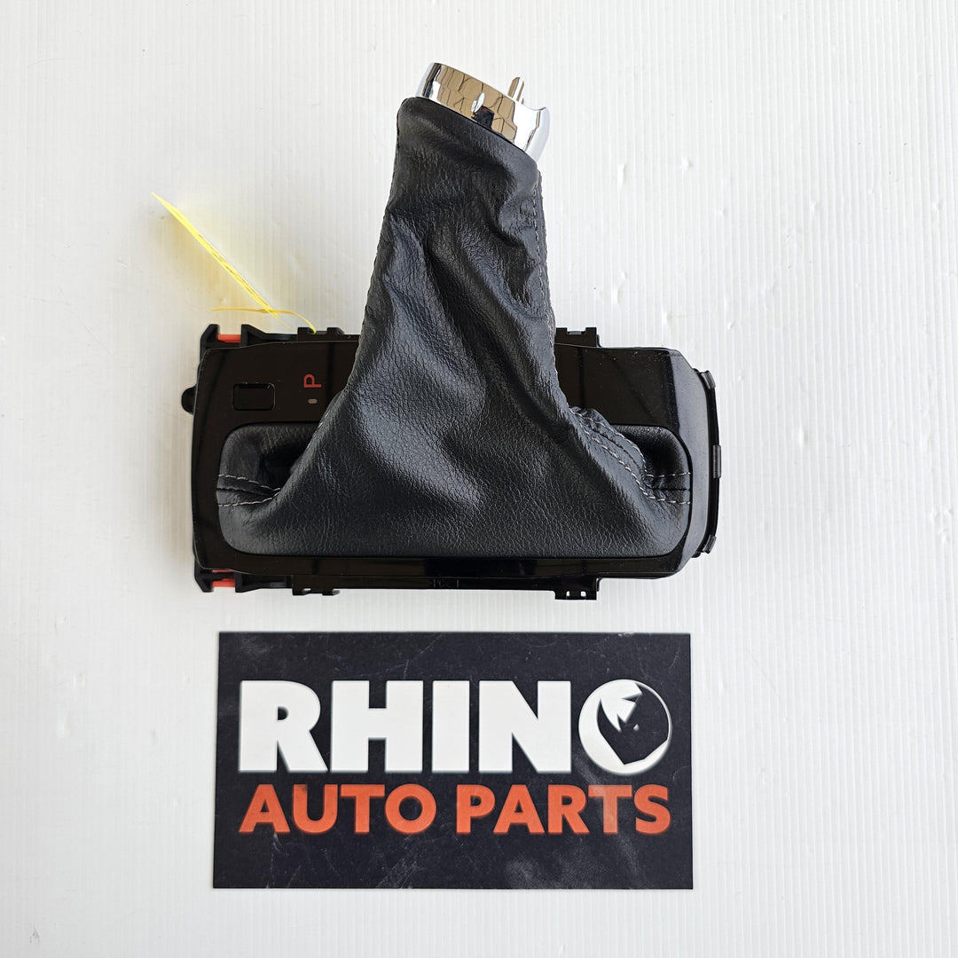 2016 -
  2021
  Honda
  Civic
  VTiLX
  Shifter Surround