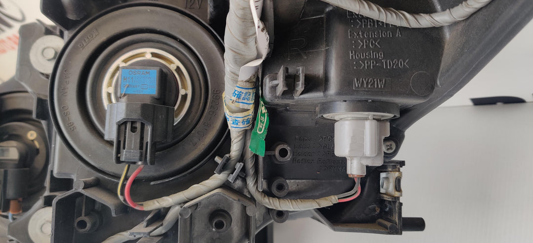 2010 3 - Right Headlight