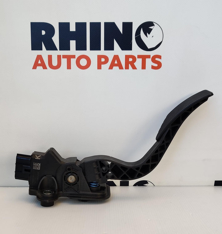 2014 Mitsubishi Outlander III ZK - Accelerator Pedal