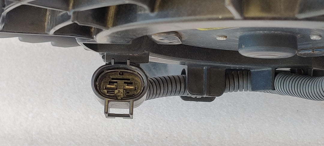 2013 -
  2019
  Mazda
  Mazda3
  
  Fan