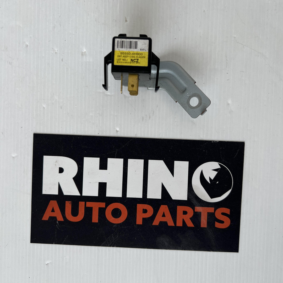 2018 Hyundai iLoad TQ - Flasher/Hazard Relay PN: 955504H900