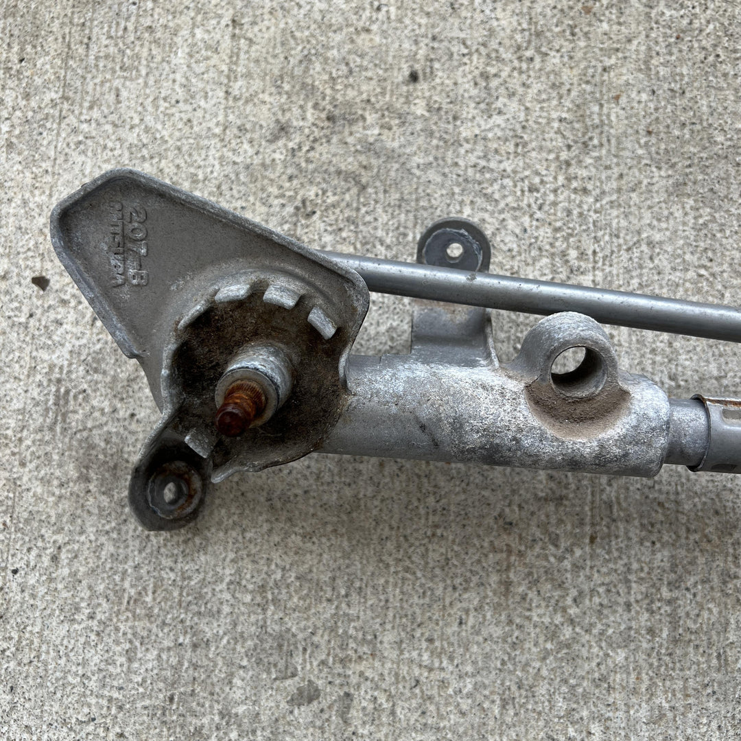 2017 Mitsubishi Lancer VII CF - Wiper Linkage