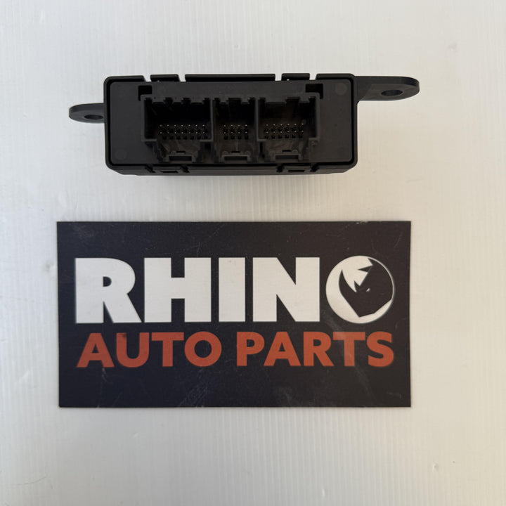 -
  
  Holden
  Commodore
  SV6
  Parking Assistant Module
  23427947