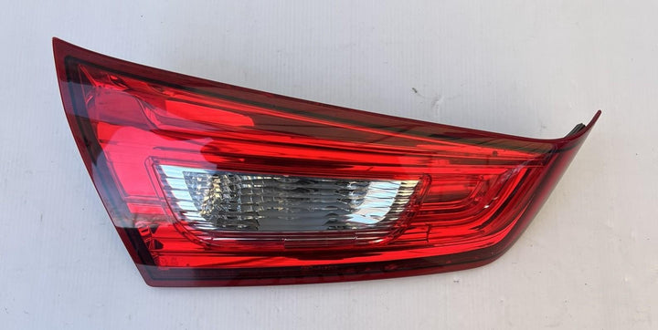 2010 -
  2019
  Mitsubishi
  ASX
  #blank
  Left Bootlid Light