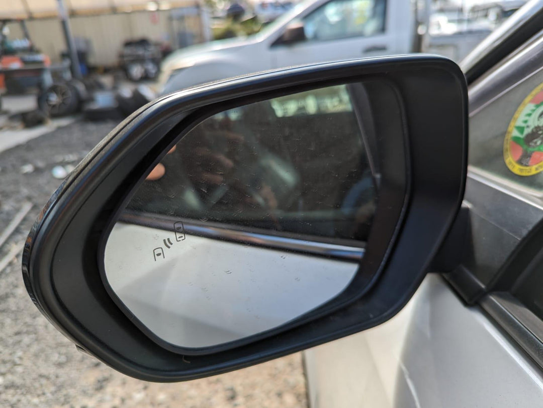 2017 Toyota C-HR X50 - Reverse Camera