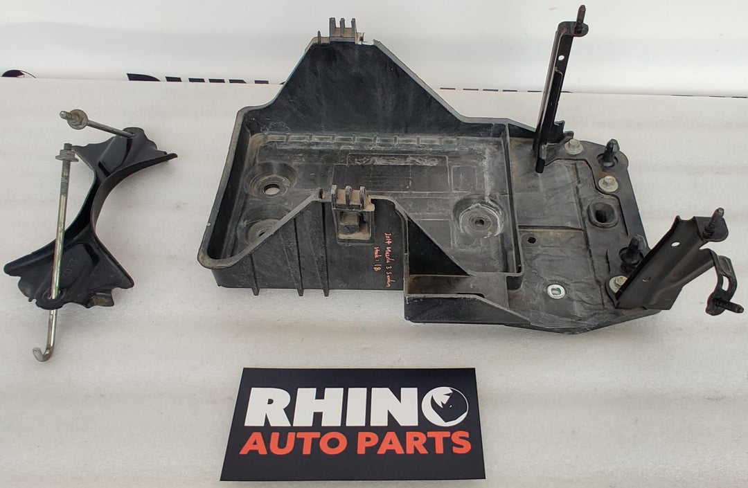 2015 -
  2015
  Mazda
  Mazda3
  Maxx
  Battery Tray