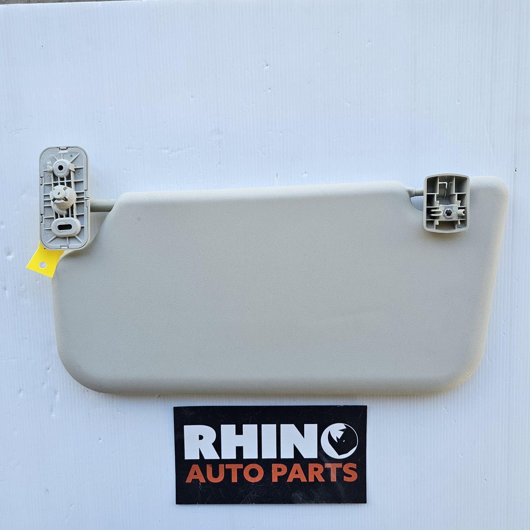 2015 -
  2022
  Ford
  Ranger
  XLS
  Left Sun Visor
  EU5A00014EA