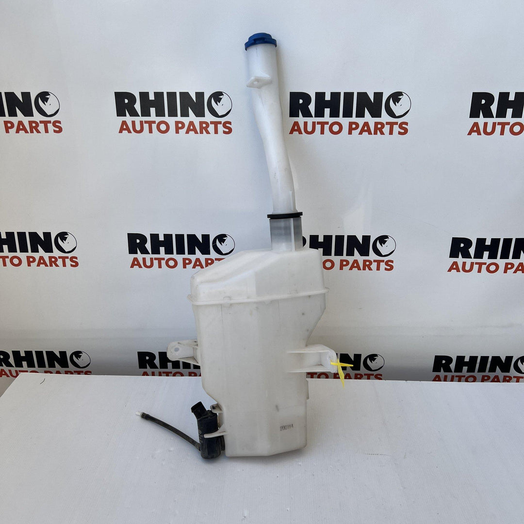 2020 Hyundai iLoad TQ - Washer Bottle PN: 985102M500