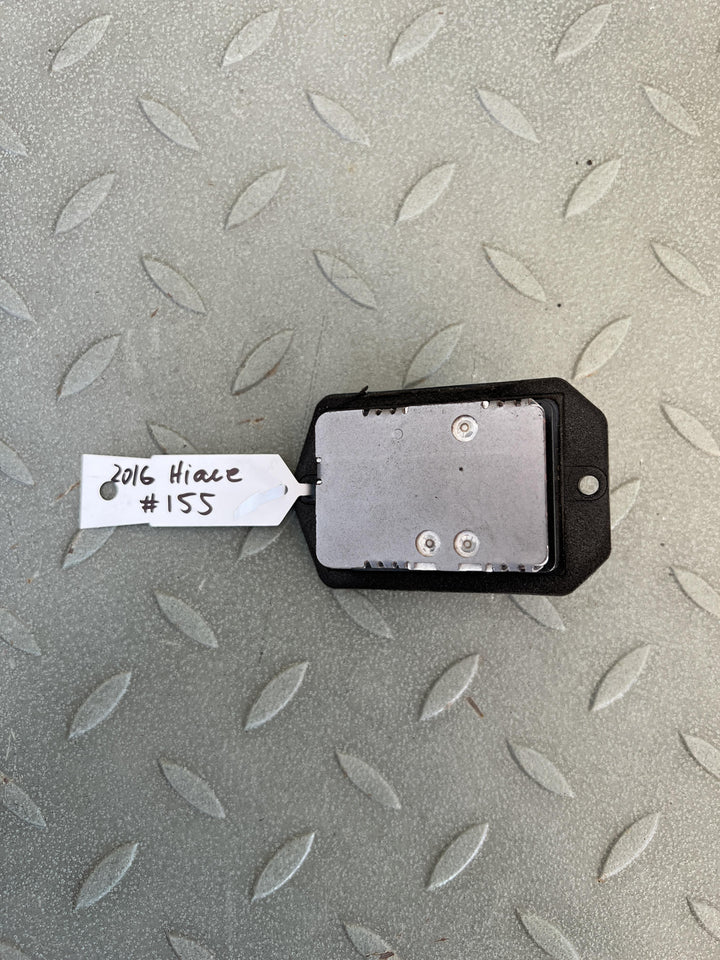 2016 Toyota Hiace V H200 - Fan Speed Resistor
