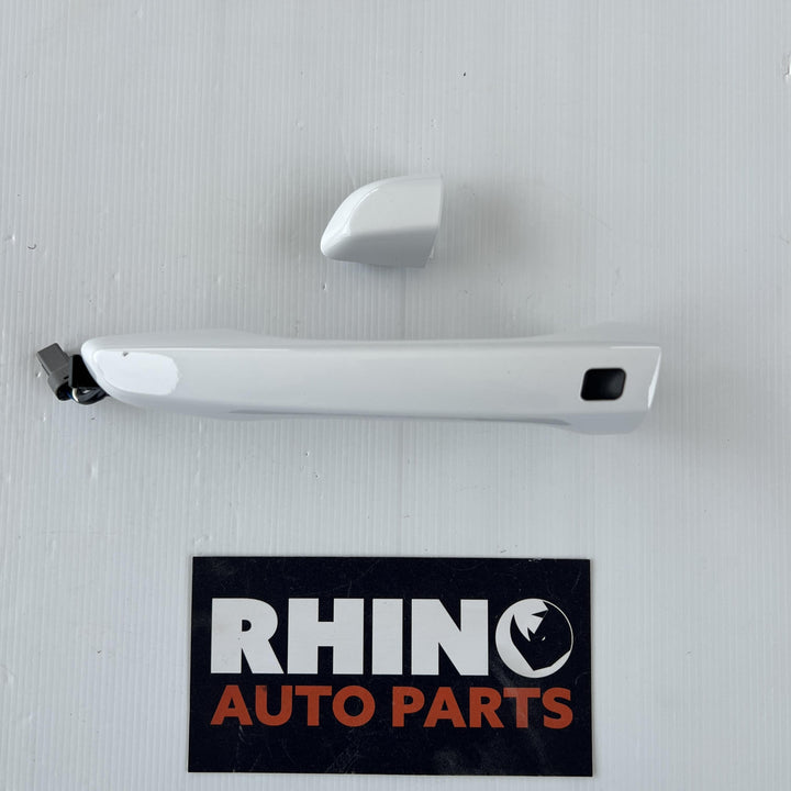 2017 -
  2025
  Hyundai
  i30
  Elite
  Left Front Exterior Door Handle