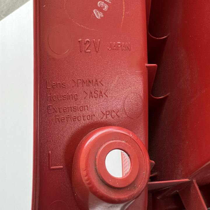 2012 -
  2015
  Toyota
  Corolla
  Ascent
  Left Taillight