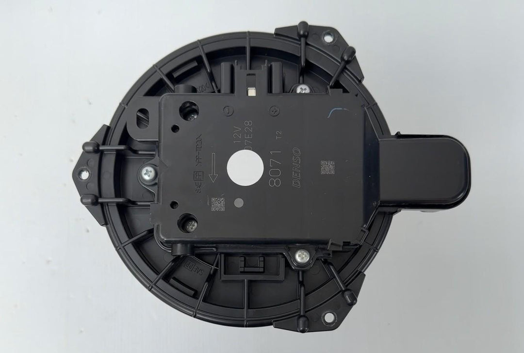 -
  
  Toyota
  Corolla
  Hybrid
  Blower Motor