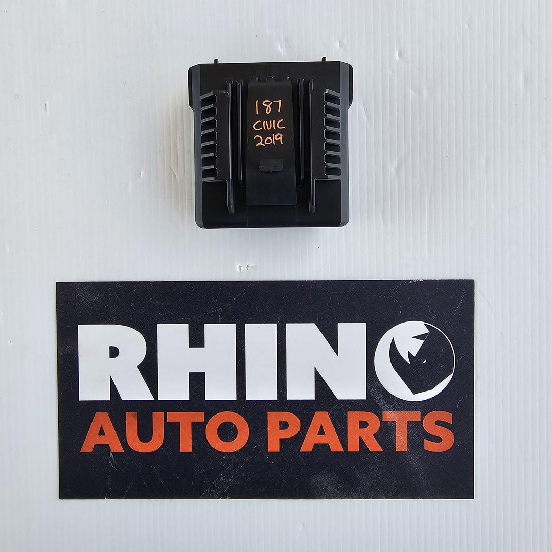 2016 -
  2021
  Honda
  Civic
  VTiLX
  Central Gateway Module
  TBAA021