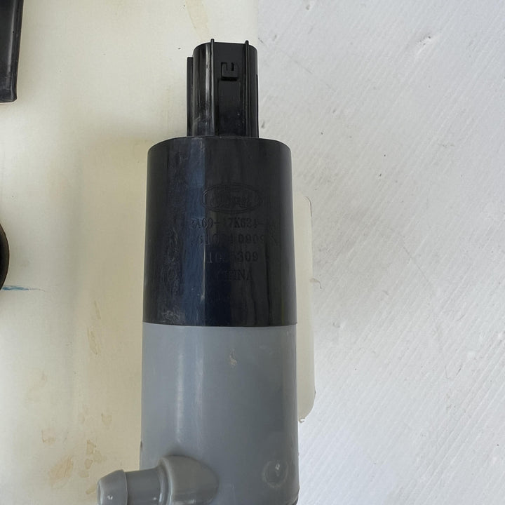 2017 Mazda BT-50 MM0UR0YE100683481