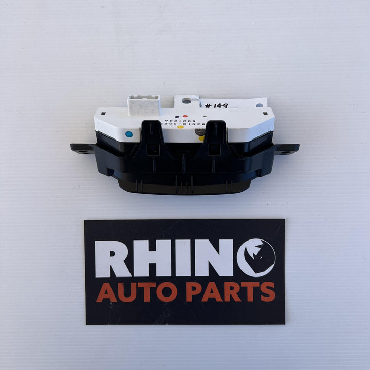 2016 Toyota Camry XV50 - Clock PN: 8391006290