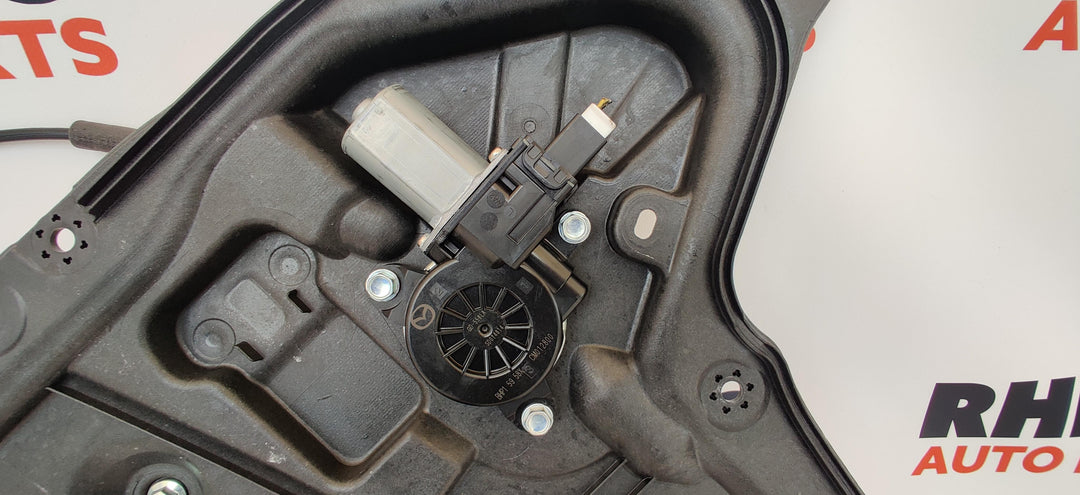 -
  
  Mazda
  Mazda3
  Maxx
  Left Front Window Regulator/Motor
  BHS25997X