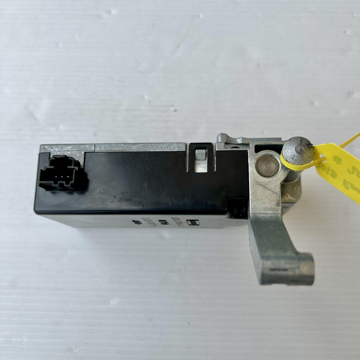 2015 -
  2019
  Ford
  Ranger
  Wildtrak
  Steering Locking Module
  JB3C3F880AC
