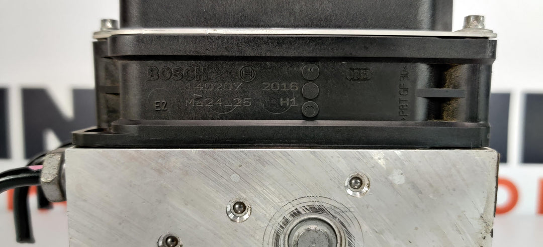 2006 -
  2013
  Holden
  Commodore
  VE
  ABS Pump/Modulator
  0265 950 441