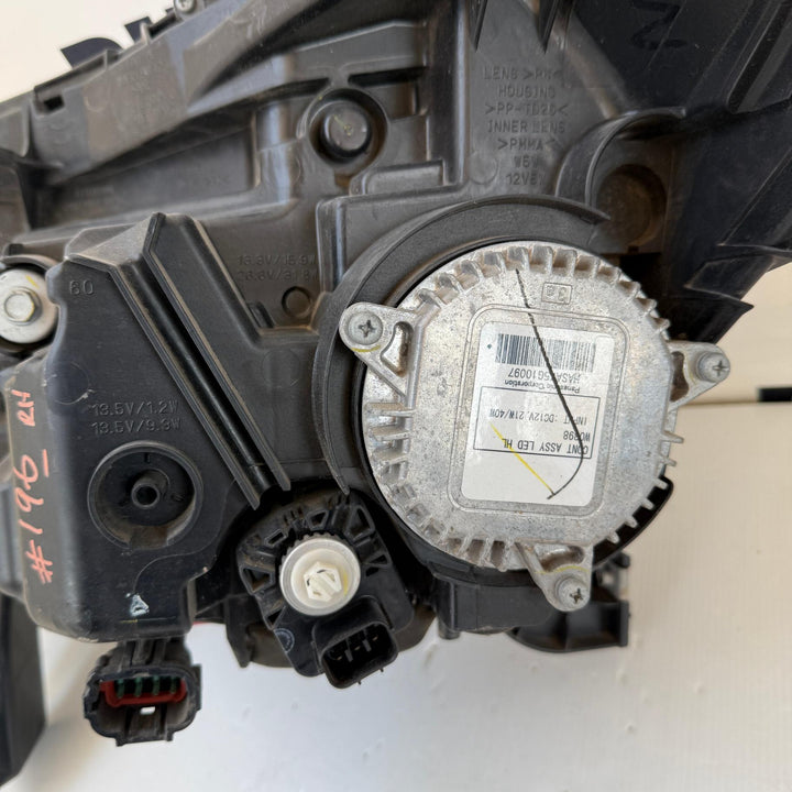 2015-2020 Nissan Navara - Right Headlight