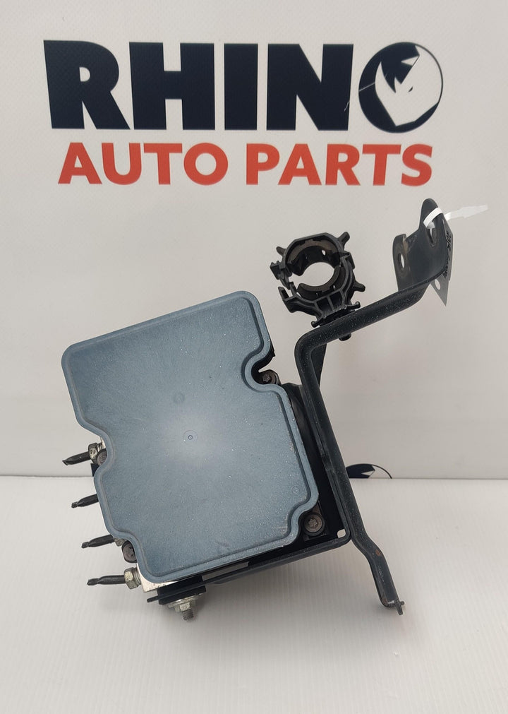 2015 Toyota Camry XV50 - ABS Pump/Modulator