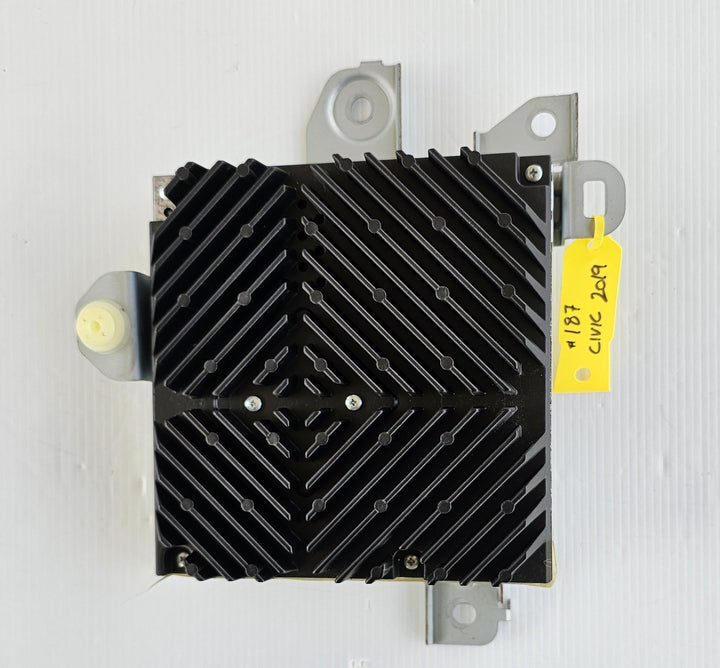 2016 -
  2021
  Honda
  Civic
  VTiLX
  Radio Amplifier
  39186TGKQ120M1