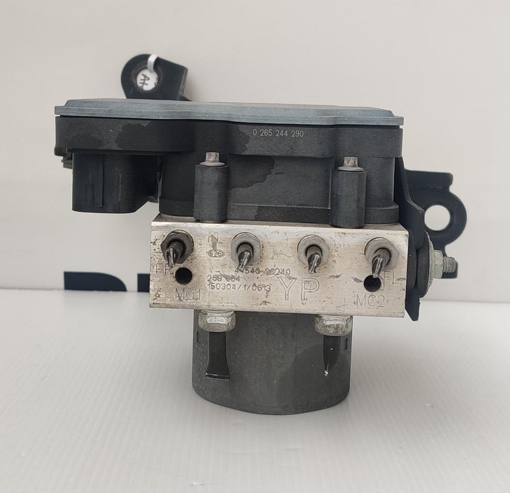 2015 Toyota Camry XV50 - ABS Pump/Modulator