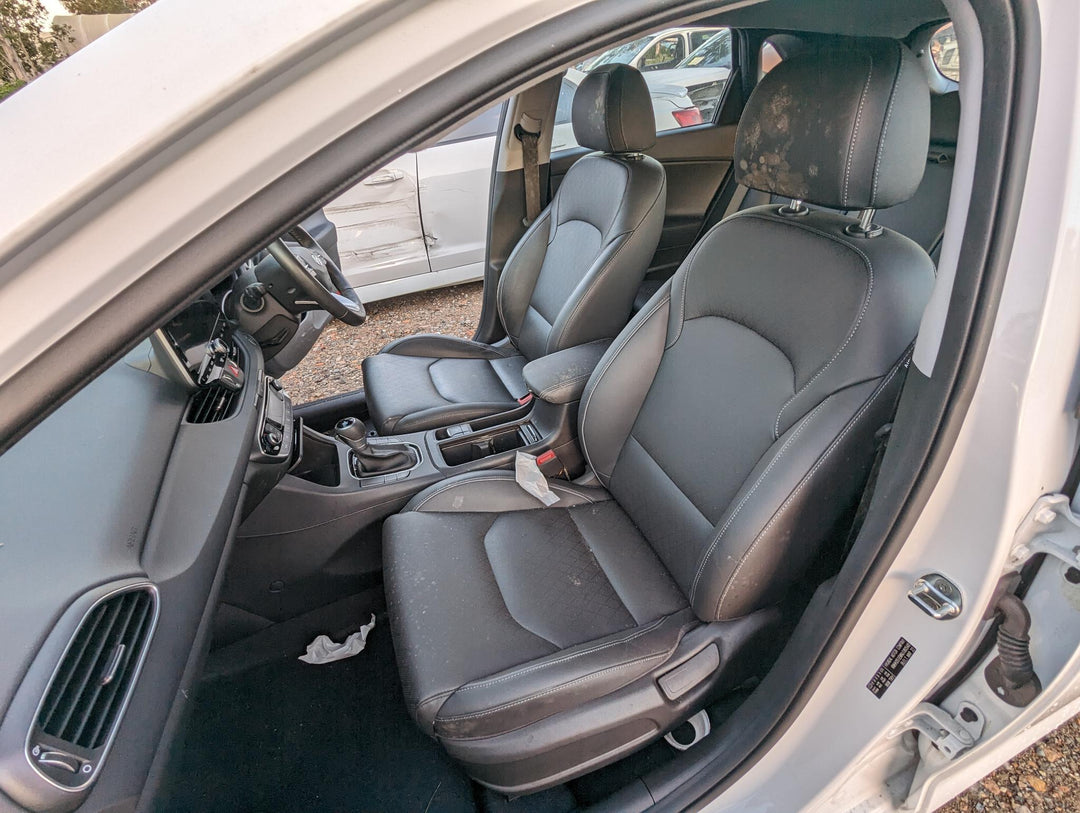 2022 Hyundai i30 PD - Left Front Seat
