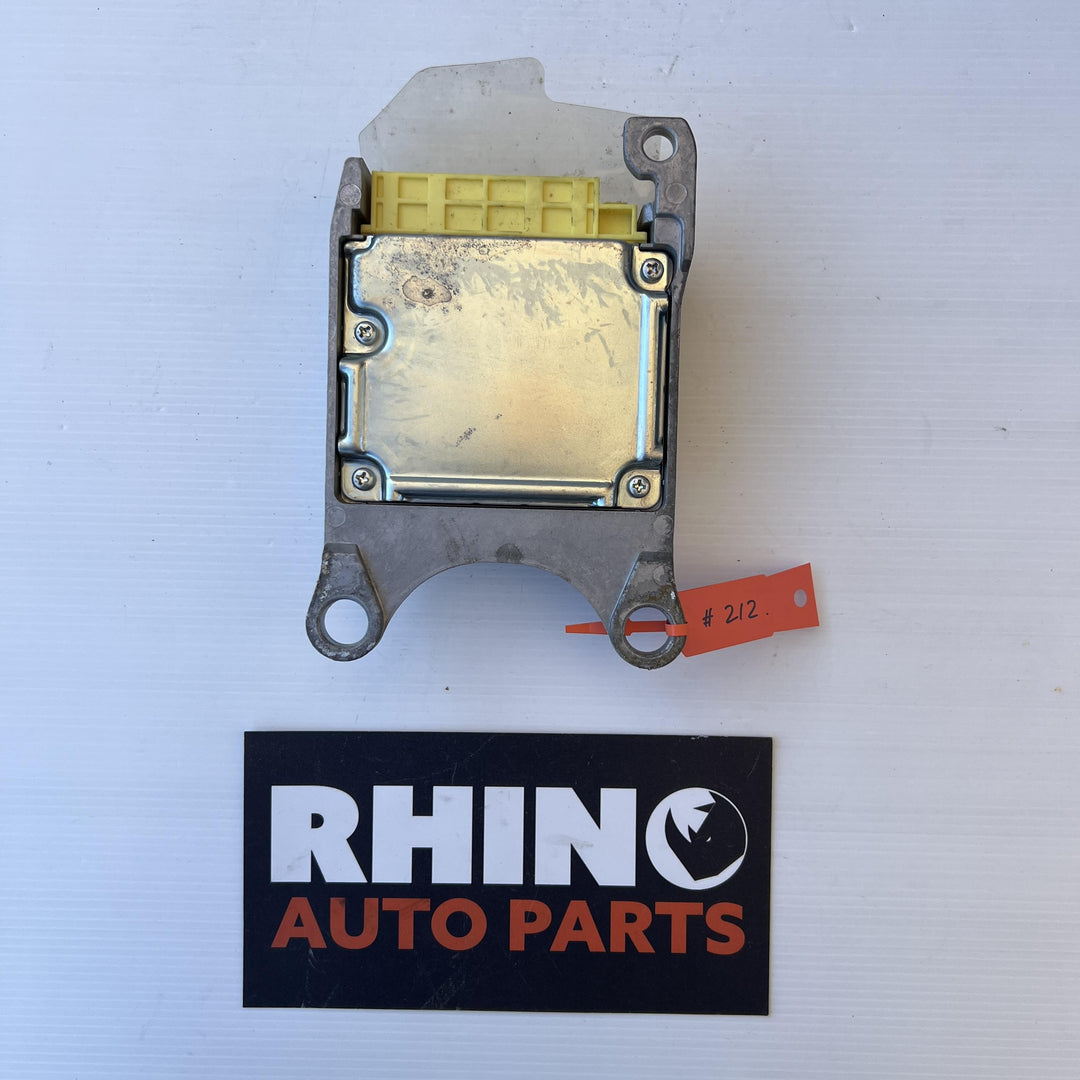 2010 Toyota Hiace - Airbag Module PN: 8917026260