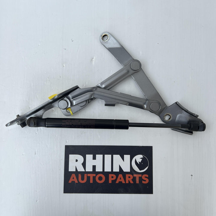 2017 Mitsubishi Lancer VII CF - Bootlid/Tailgate Hinge