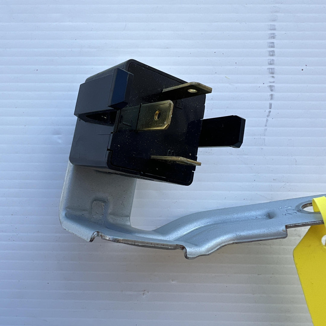 2007 -
  2021
  Hyundai
  iLoad
  Cargo
  Flasher/Hazard Relay
  955504H900