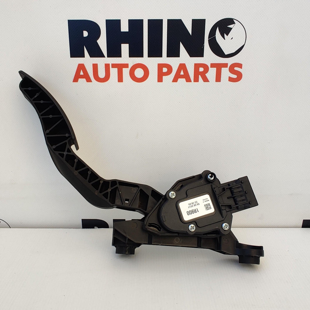 2017 Hyundai Accent RB - Accelerator Pedal PN: 1R900