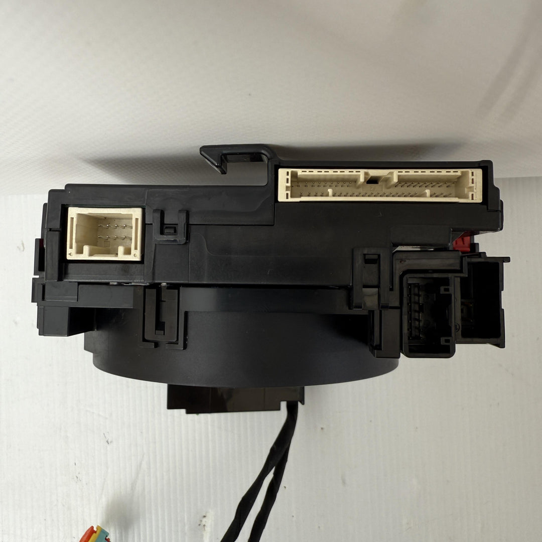 -
  
  Toyota
  Corolla
  Hybrid
  Clock Spring
  8924550040