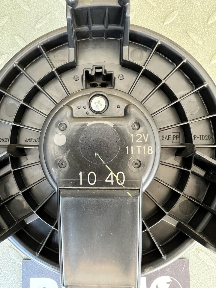 2016 Toyota Hiace V H200 - Heater Fan Motor