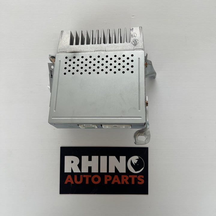 2004 Lexus IS200 E10 - Amplifier