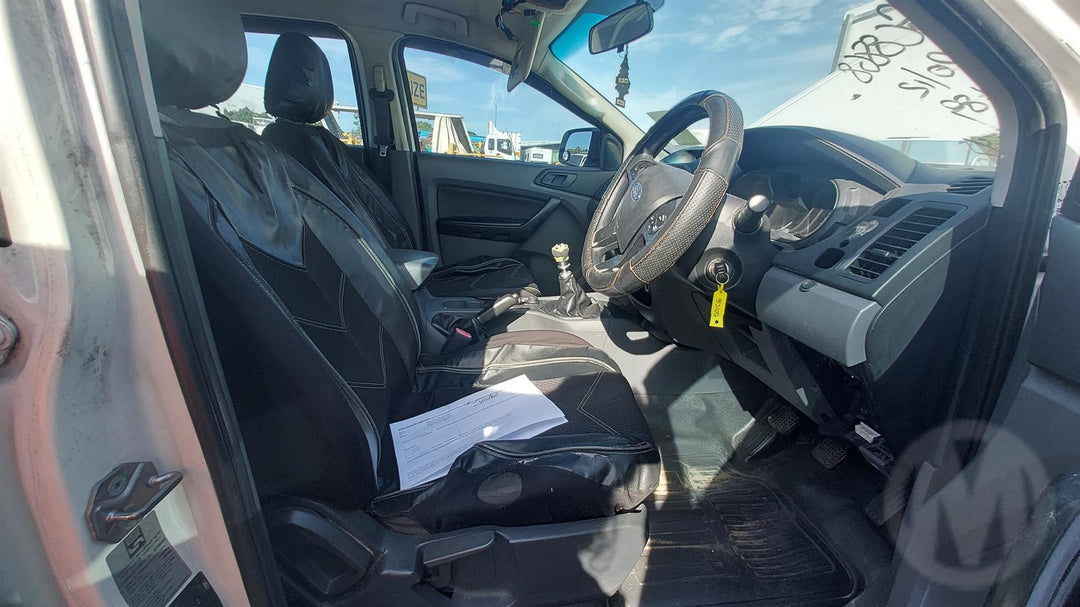 2014 Ford Ranger PXI MEF5 - Bonnet Hinges Pair