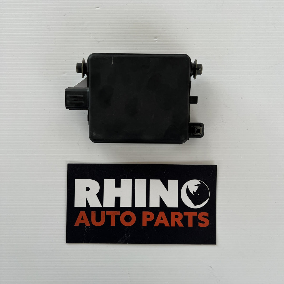 2016 Toyota Camry XV50 - Front Radar Sensor PN: DNMWR007