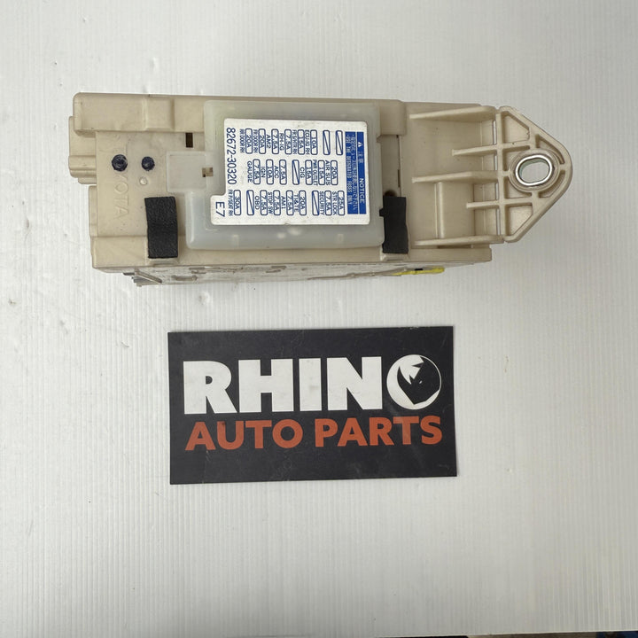 -
  
  Lexus
  GS300
  
  Interior Fuse Box
  8273030A72