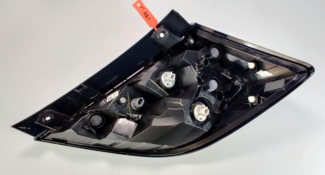 2017 -
  2021
  Honda
  Civic
  RS
  Left Taillight