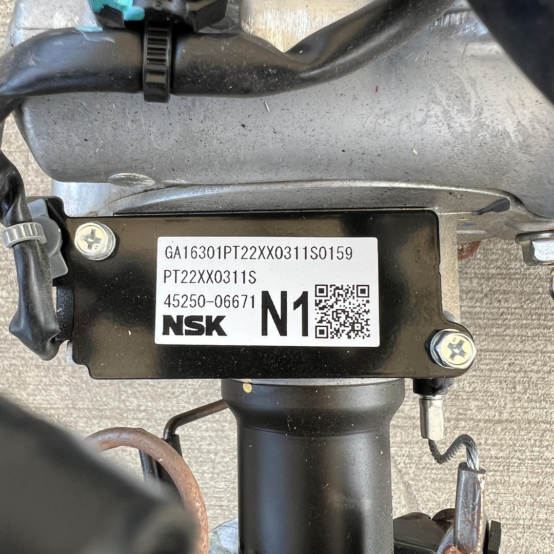 2016 Toyota Camry XV50 - Steering Column PN: 8965006450