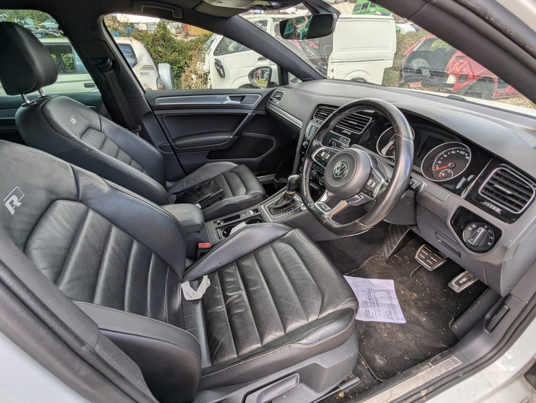 2016 Volkswagen Golf - Engine