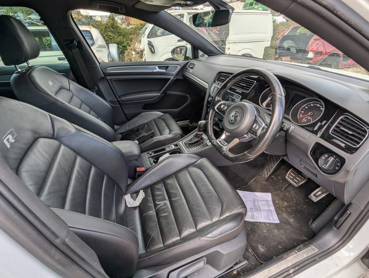 2016 Volkswagen Golf - Engine