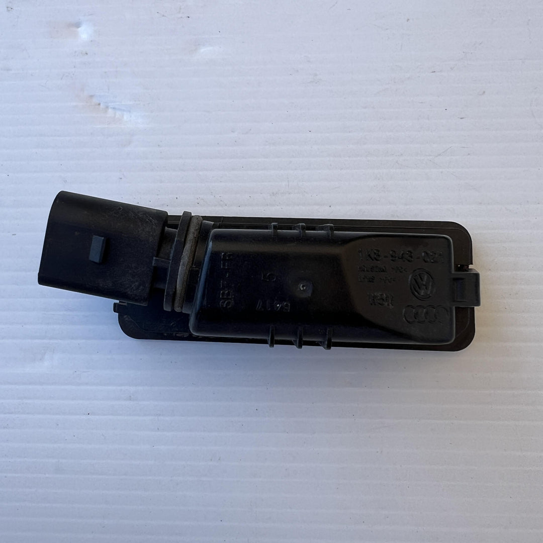 2018 Volkswagen Golf - Number Plate Lamp PN: 1K8943021