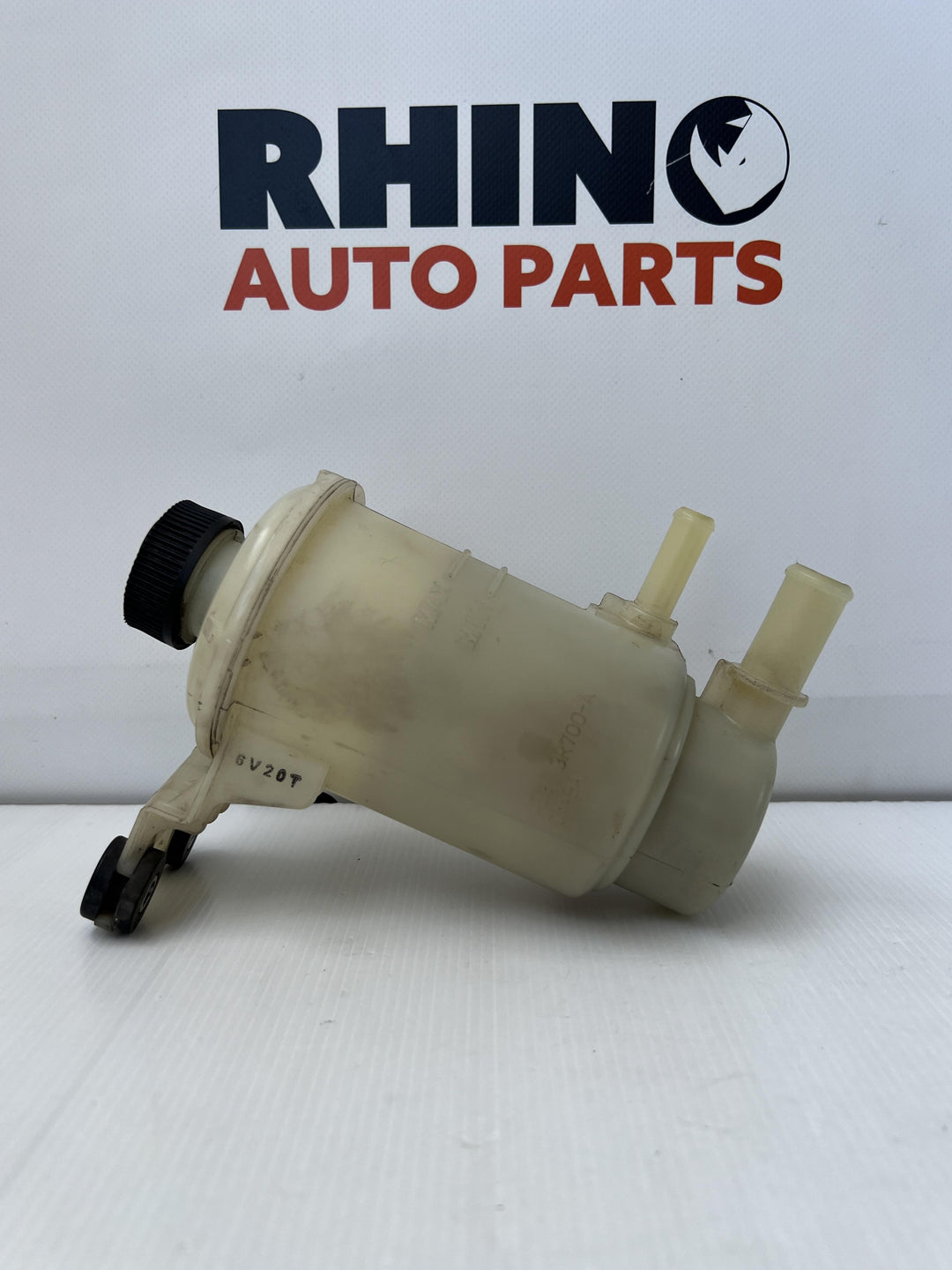 2011 -
  2020
  Mazda
  BT-50
  
  Power Steering Reservoir
  AB313R700A